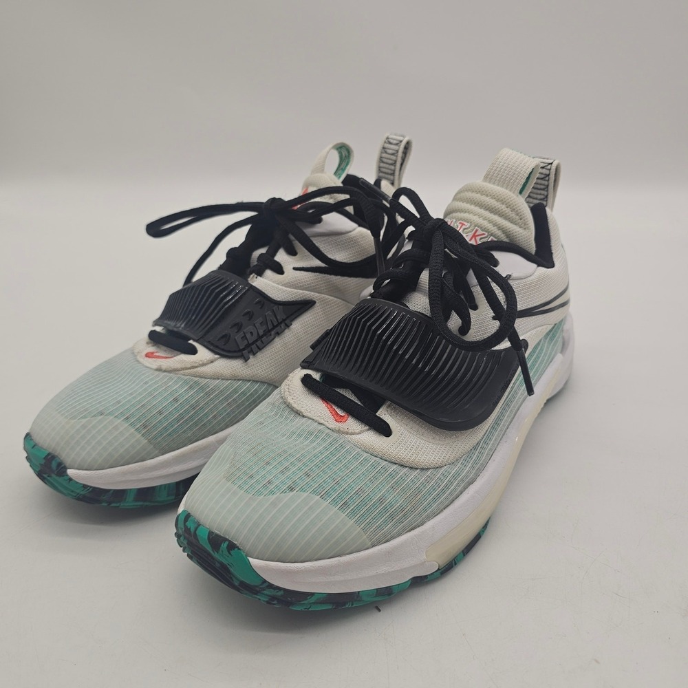 Nike Zoom Freak 3 GS 'N.I.K.E.' DB4156-101 Youth 5.5 Shoes Sneakers Lace-up.